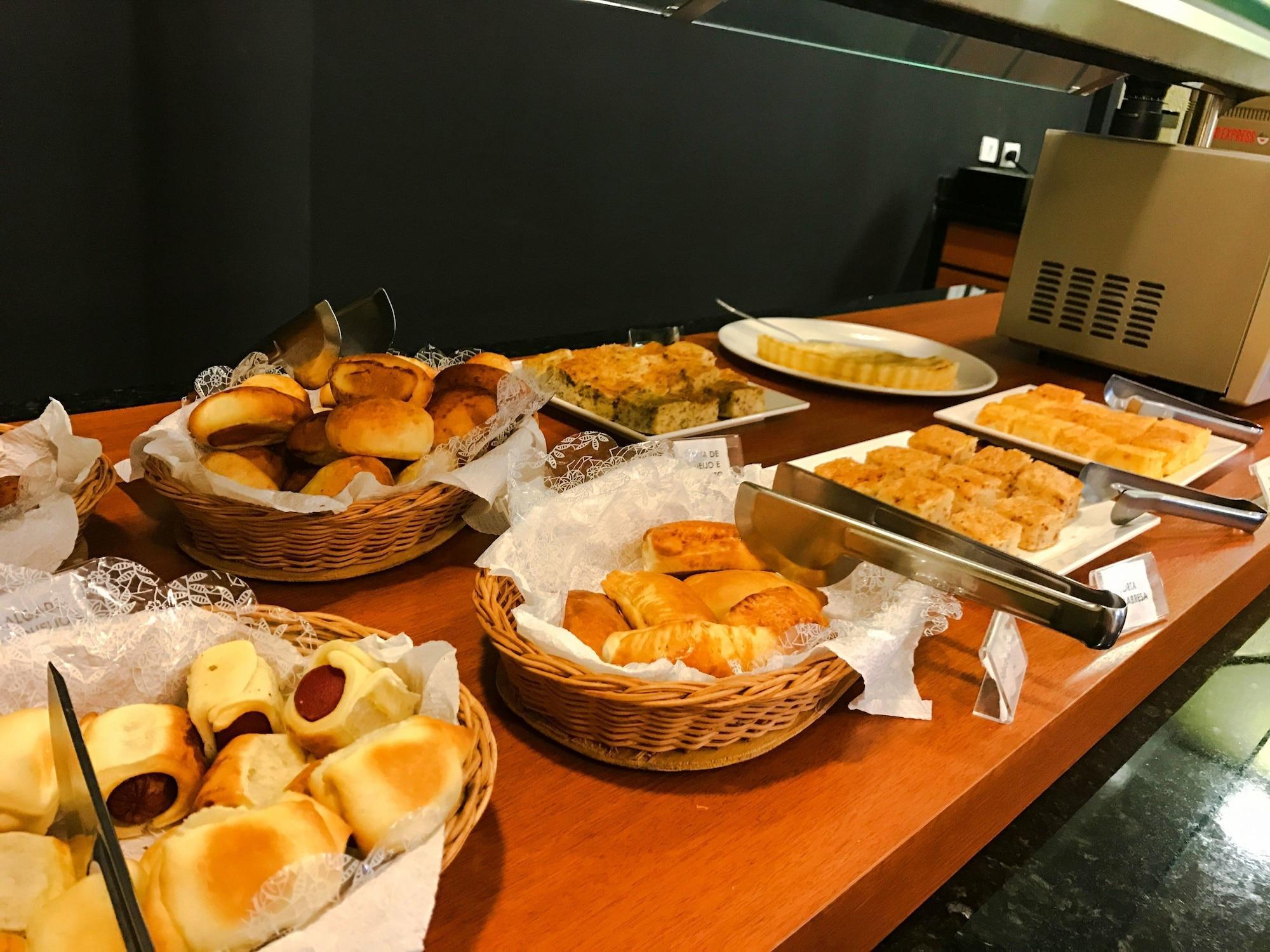 Rede Andrade Mercado Hotel Kurytyba Zewnętrze zdjęcie
